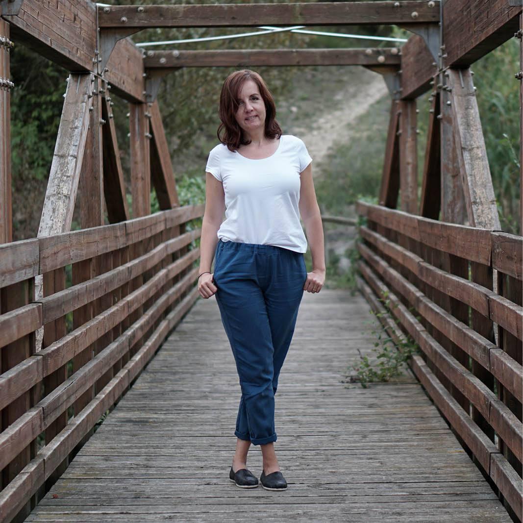 Easy pants Sewing Pattern -Women's sizes - Wardrobe By Me